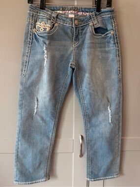 Maurices Y2K Low Rise Embellished Capri Jeans Distressed Western Size 3/4